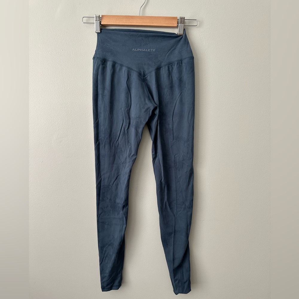 Alphalete Wonder Legging - NWOT - Whale Blue